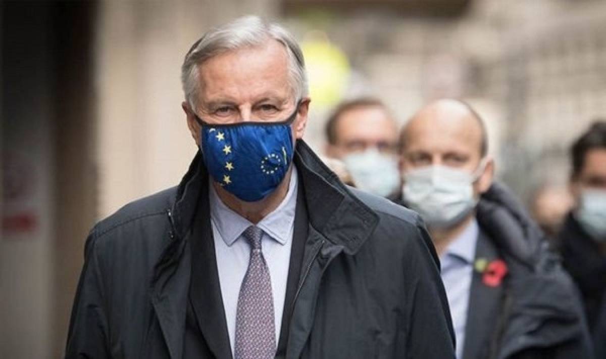 Μπαρνιέ: Ύστατη προσπάθεια για το Brexit ενώ τελειώνει ο χρόνος