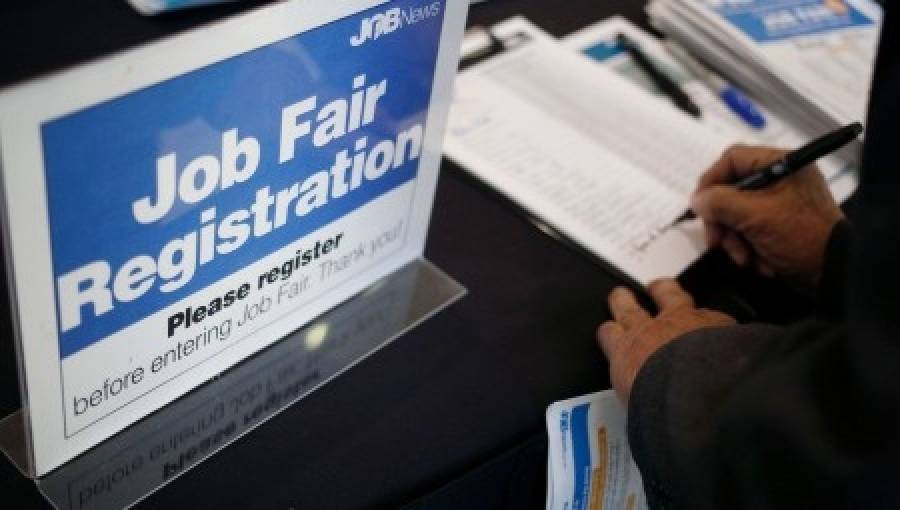 ΗΠΑ: Απροσδόκητη αύξηση στις αιτήσεις για επίδομα ανεργίας τον Ιούλιο