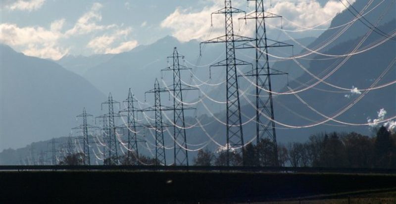 Στο κόκκινο η αγορά ενέργειας - Αντιμέτωπες με λουκέτο οι ιδιωτικές μονάδες ηλεκτροπαραγωγής με φυσικό αέριο