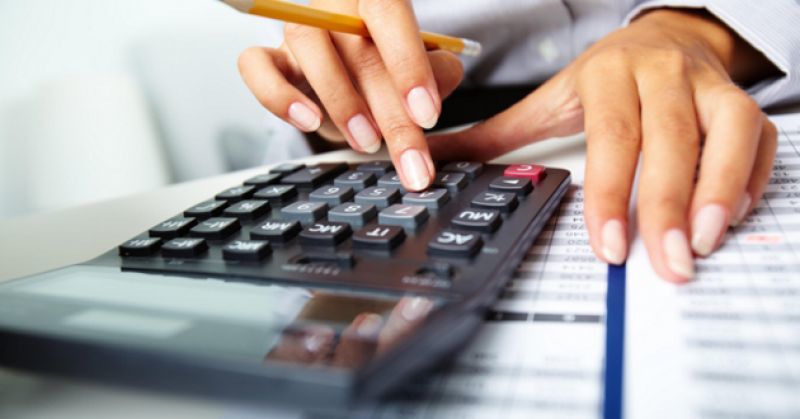 Αυξημένες εισφορές μέχρι 47% για ελεύθερους επαγγελματίες και αγρότες