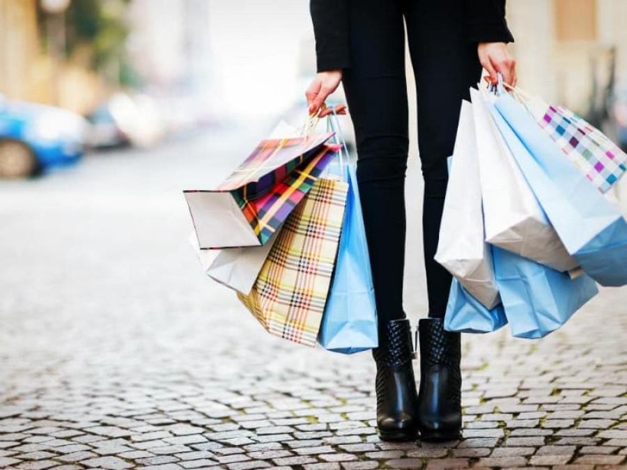 Από Black Friday σε Cyber Monday και οι προσφορές «τρέχουν»