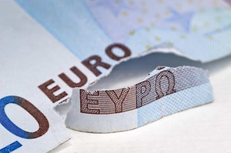 Bloomberg: Χρεοκοπία δε σημαίνει Grexit- Γκάλοπ σε 29 οικονομολόγους