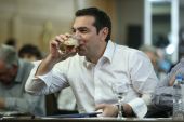 No plastic και ο Τσίπρας: Φρέντο εσπρέσο, χωρίς καλαμάκι