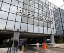Alpha Bank: Η ελληνική αξιοπιστία θα βελτιωθεί εάν σταματήσουν οι αλλεπάλληλες ανεξέλεγκτες επεμβάσεις των δανειστών και οι μικρόψυχες τοποθετήσεις πολιτικών της χώρας