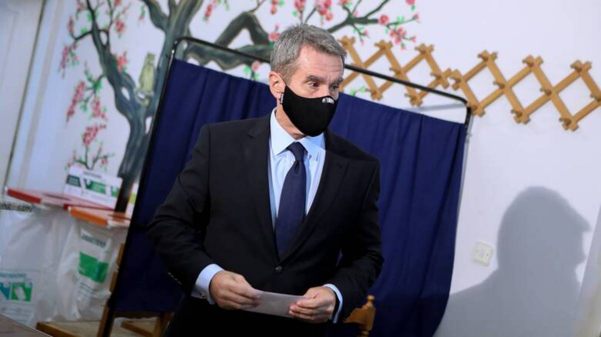 Λοβέρδος: Δεν πρέπει να υπάρξει β' γύρος-Καμία επικοινωνία με Ανδρουλάκη