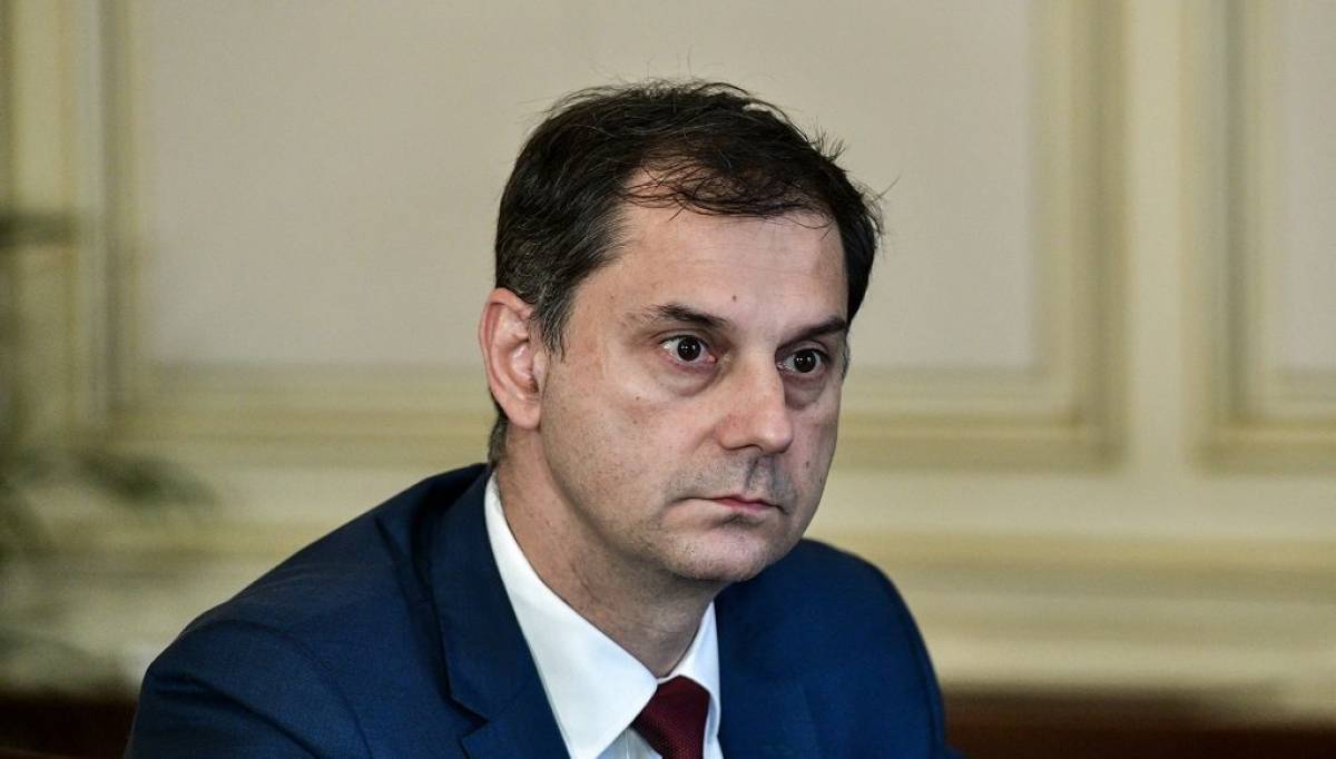 Θεοχάρης στην Telegraph: Προτεραιότητα η αποκατάσταση ροών από τη Βρετανία