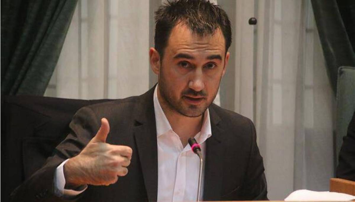 Χαρίτσης: Η κυβέρνηση Μητσοτάκη εξευτελίζει το επιστημονικό δυναμικό της χώρας
