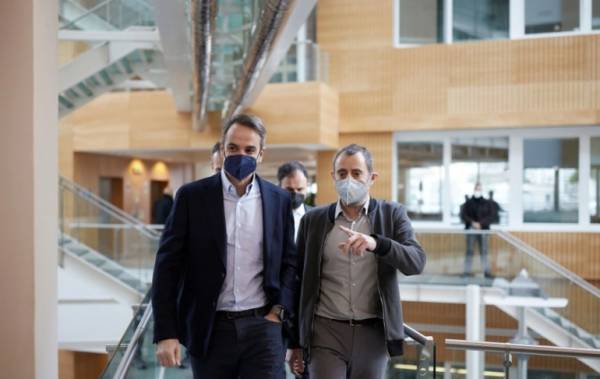 Επίσκεψη Μητσοτάκη στη Viva Wallet μετά την επένδυση της JPMorgan