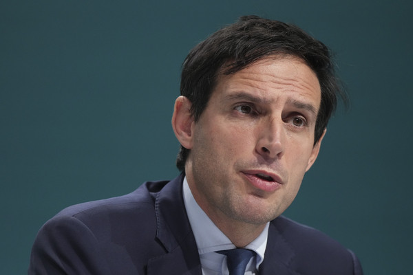 «Δεύτερες σκέψεις» στην ΕΕ για τους πράσινους στόχους