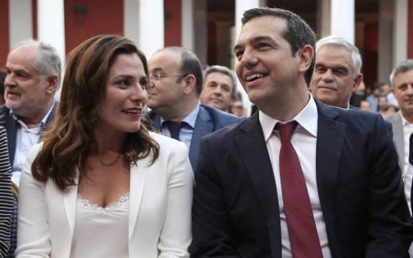 Η πρόταση γάμου του Αλέξη στην Μπέτυ