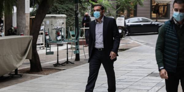 Στον ΣΥΡΙΖΑ το 'ριξαν στην «πανδημική» αντιπολίτευση