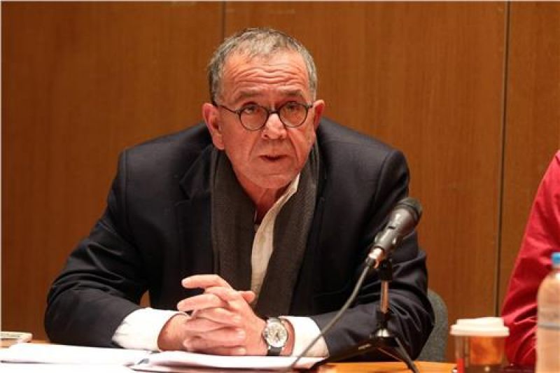 Αγνόησαν τον «μαιευτήρα» της Μετανάστευσης