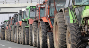 Συνεχίζονται τα μπλόκα των αγροτών στη Θεσσαλία