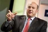 Σύμβουλος του Τραμπ φεύγει από τη Goldman Sachs με 100 εκατ.δολ. για να μπει στην κυβέρνηση