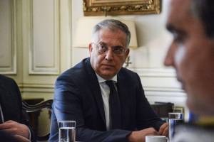 Θεοδωρικάκος: Με πανελλαδικές εξετάσεις η ιθαγένεια σε αλλοδαπούς