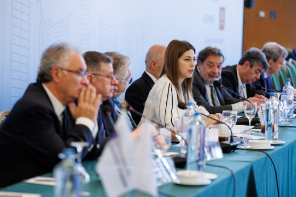 Ζαχαράκη στη Σύνοδο Πρυτάνεων: 120 εκατ. ευρώ για τη λειτουργία των Ιδρυμάτων εντός του Απριλίου