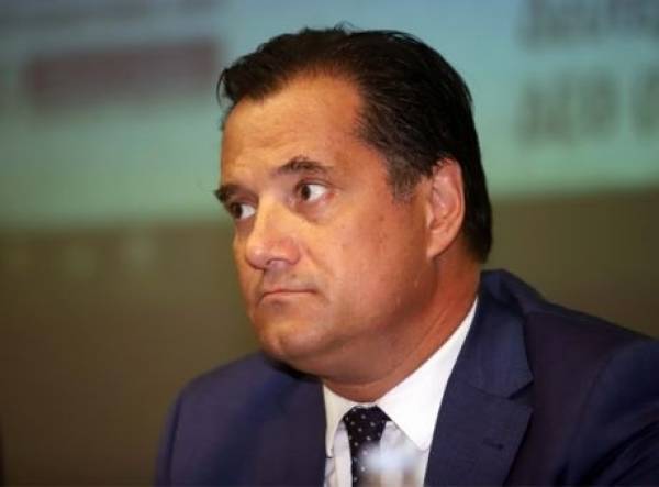 Γεωργιάδης: Αν δεν ελεγχθεί η πανδημία δεν ανοίγει η οικονομία