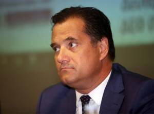 Γεωργιάδης: Αν δεν ελεγχθεί η πανδημία δεν ανοίγει η οικονομία