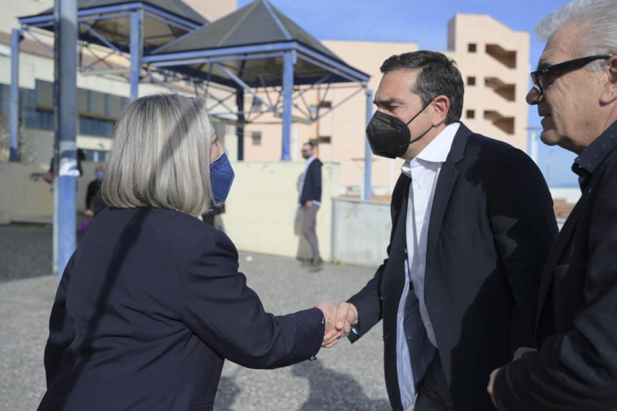 Τσίπρας: Στο Πανεπιστημιακό Νοσοκομείο Λάρισας για τους τραυματίες των Τεμπών