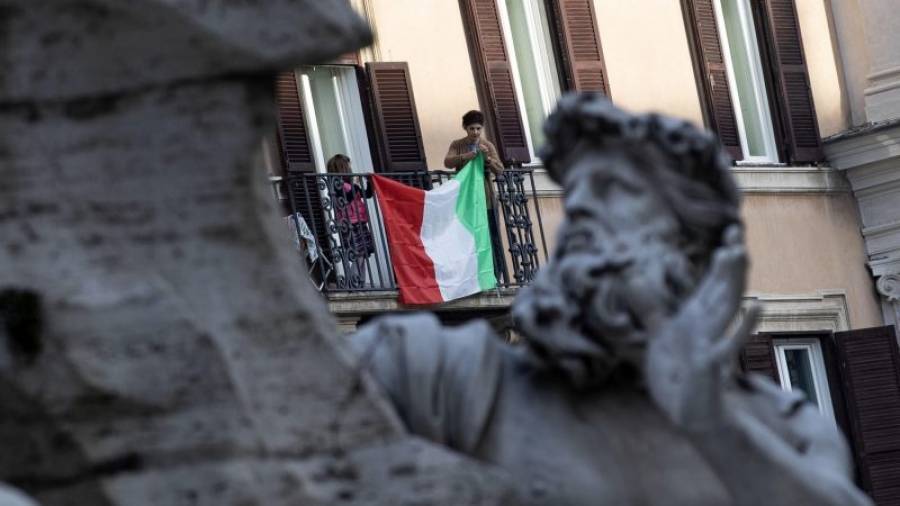 Ιταλία: Μείωση νεκρών αλλά αύξηση ρυθμού μετάδοσης του κορονοϊού