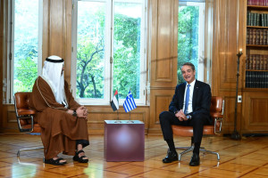 Συνάντηση Μητσοτάκη με τον πρίγκιπα διάδοχο του Άμπου Ντάμπι: Μήνυμα ενίσχυσης της διμερούς συνεργασίας