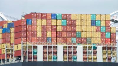 Ανεβάζουν «ταχύτητα» οι παραγγελίες νέων containerships