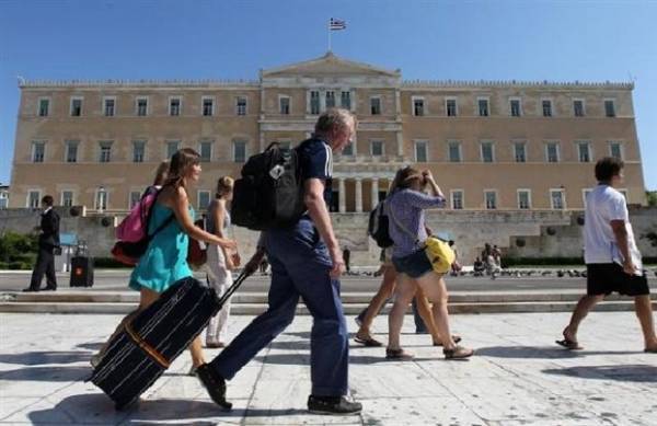 Αναμένεται καυτό τουριστικά φθινόπωρο και ορίζοντας 16 δισ. εσόδων