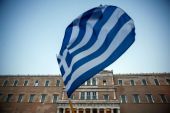 Bloomberg: 8 ερωτήματα για την Ελλάδα