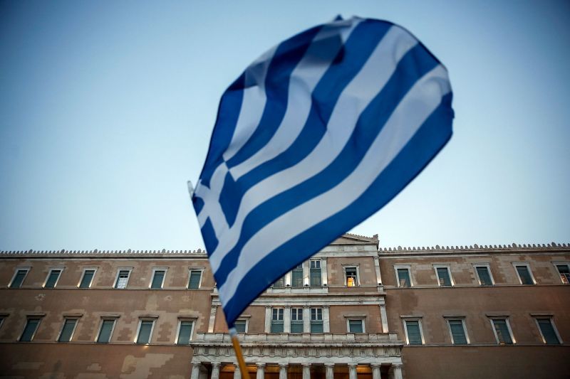 Bloomberg: 8 ερωτήματα για την Ελλάδα
