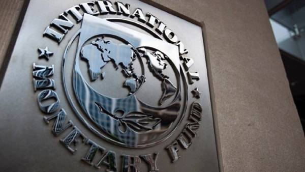 ΔΝΤ: Ρίχνει στο 3,2% την πρόβλεψη για την παγκόσμια ανάπτυξη