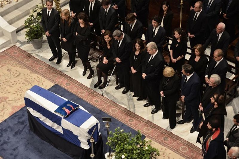 Τελευταίο «αντίο» στον Κωνσταντίνο Μητσοτάκη-Άπαντες παρόντες-Συγκινητικοί επικήδειοι