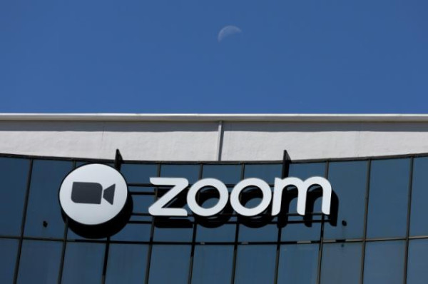 Η Zoom απολύει 1.300 υπαλλήλους- «Μαχαίρι» και στους μισθούς