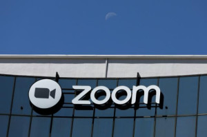 Η Zoom απολύει 1.300 υπαλλήλους- «Μαχαίρι» και στους μισθούς