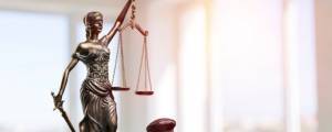 Διαδικτυακές ομάδες πίεσης καταγγέλλουν οι Δικαστές και Εισαγγελείς