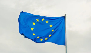 Ευρωβαρόμετρο: Η ακρίβεια αποτελεί το μεγαλύτερο πρόβλημα