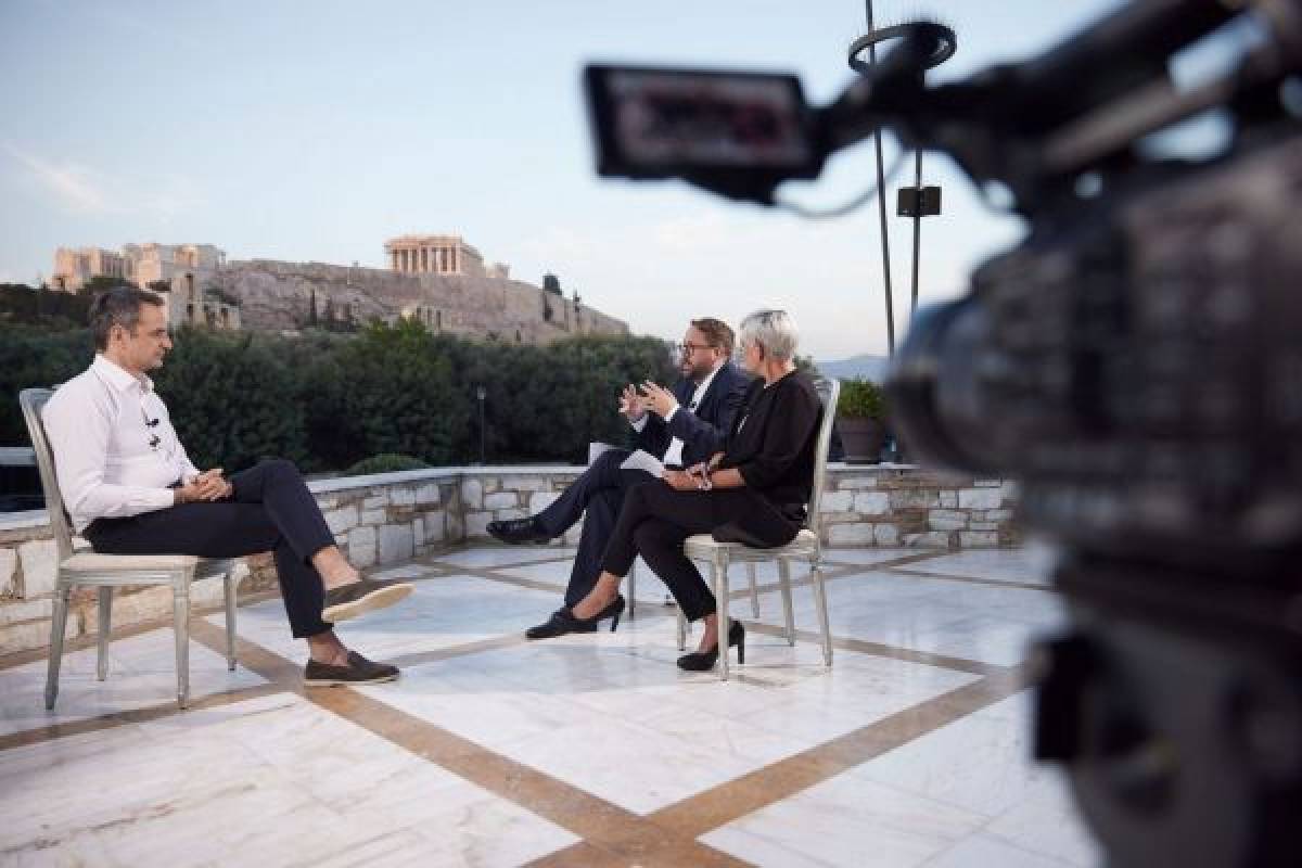Μητσοτάκης στη Bild: Θα έχουμε διπλάσιους τουρίστες από το 2020