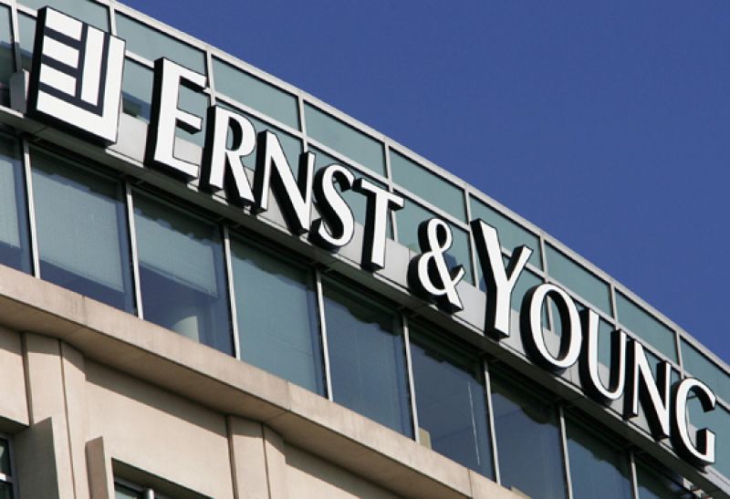 Ernst&amp;Young: "Η Ελλάδα θα επανέλθει σε ανάπτυξη από το 2013"