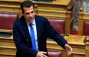 Πλεύρης: Έτοιμη η κυβέρνηση για αυστηρότερα μέτρα αν αυξηθούν οι μεταναστευτικές ροές
