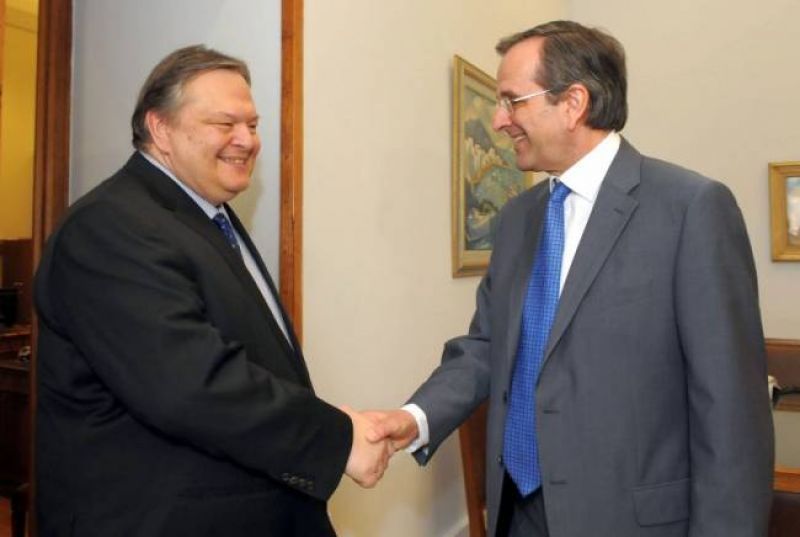 Οι βουλευτές ΝΔ και ΠΑΣΟΚ απαιτούν ξαναγράψιμο του νομοσχεδίου για το φόρο ακινήτων