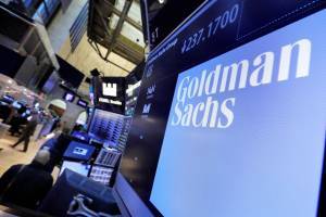 Goldman Sachs: Μειώνει τις τιμές στόχους για τις ελληνικές τράπεζες