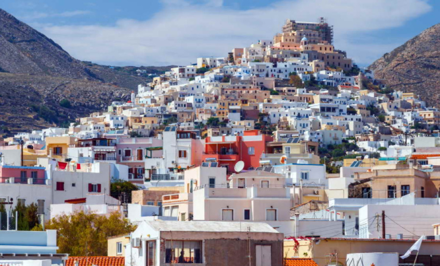 Πολιτιστικό καλοκαίρι 2025 στη Σύρο: Πάνω από 50 εκδηλώσεις σε όλο το νησί