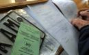 Δίνουν πίσω πινακίδες και άδειες κυκλοφορίας, λόγω Δεκαπενταύγουστου