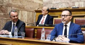 «Debate» Σταϊκούρα- Στουρνάρα για διαγραφή χρέους, Σύμφωνο Σταθερότητας και επιχειρήσεις