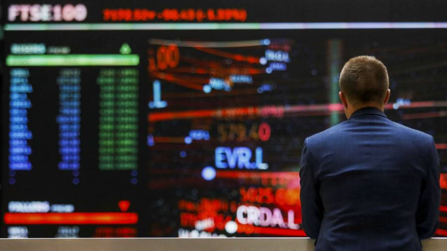 Πτωτικές τάσεις στο άνοιγμα των ευρωαγορών- Στο επίκεντρο τα μάκρο