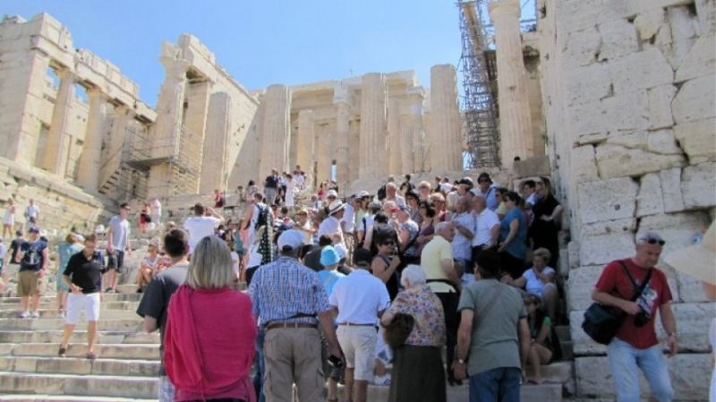 Στο +28,2% οι ταξιδιωτικές εισπράξεις τον Μάρτιο