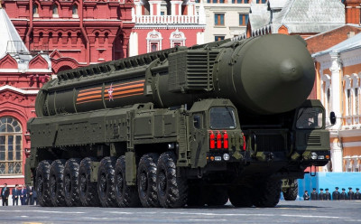 Ρωσία: Δυνατή η χρήση πυρηνικών σε «έκτακτες περιστάσεις»