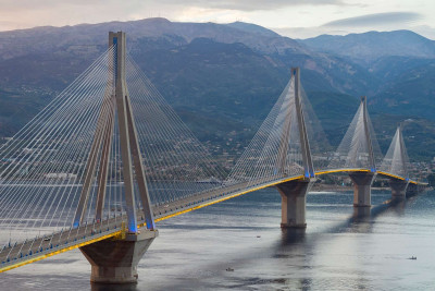 Παρατείνεται η δωρεάν διέλευση σε γέφυρα Ρίου-Αντιρρίου και διασταύρωση Εγνατίας-Ιόνιας