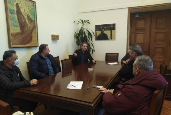 ΕΦΧΕ - Αγελαδοτρόφοι: Εκστρατεία ενημέρωσης για τις παθογένειες του κλάδου