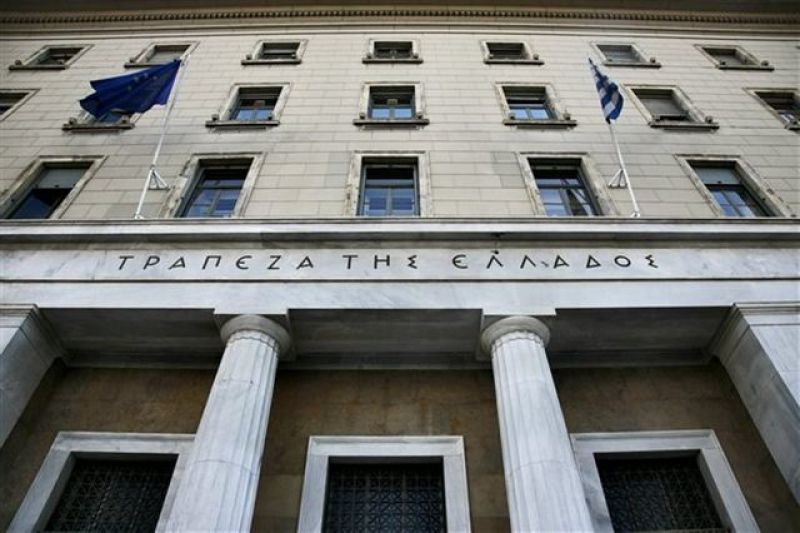 ΤτΕ: Στα ίδια επίπεδα το επιτόκιο νέων καταθέσεων