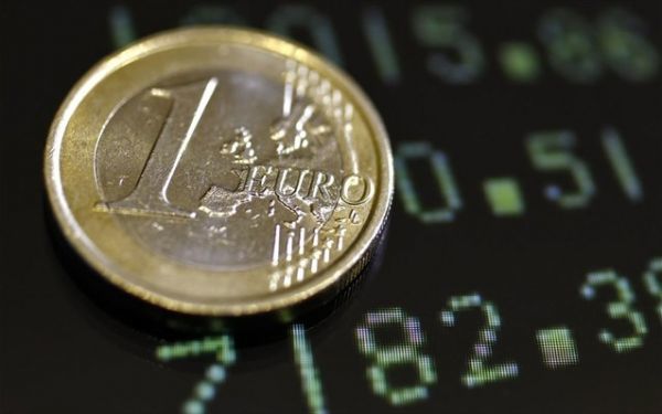 Ενισχυμένο το δολάριο, σε πτώση το ευρώ